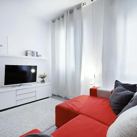 Yourbanflat Red Poppy Padua
